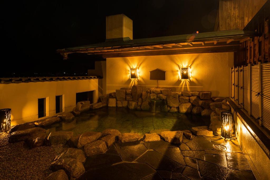 Toba Seaside Hotel Outdoor Onsen