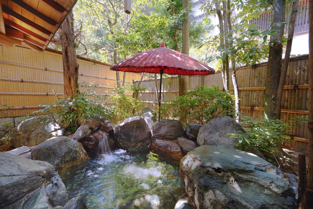 Tokiwa Bekkan Outdoor Onsen