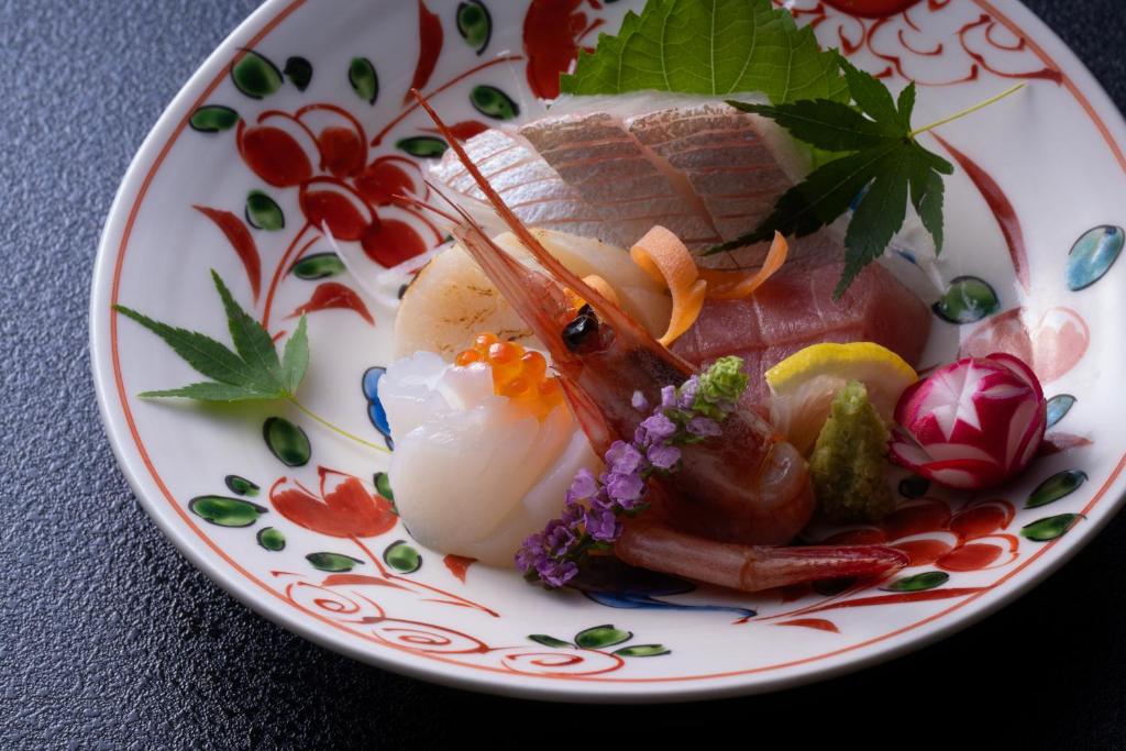 Tokiwa Bekkan Sashimi Platter