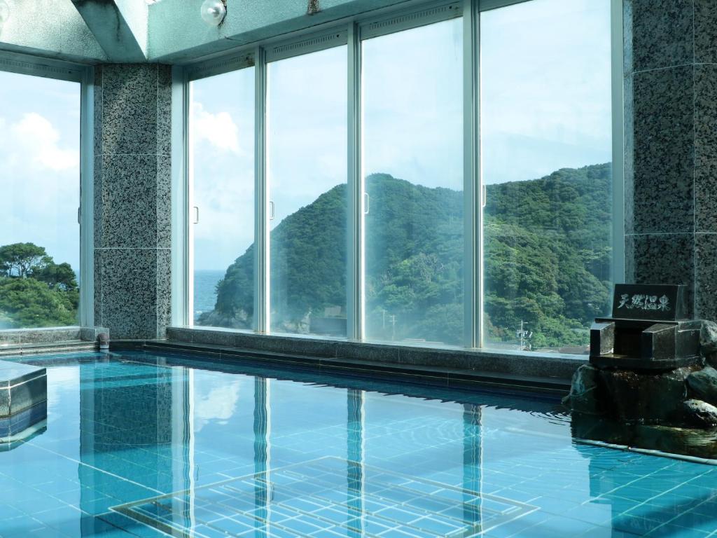 Toshijima Onsen Suzunami Indoor Bath