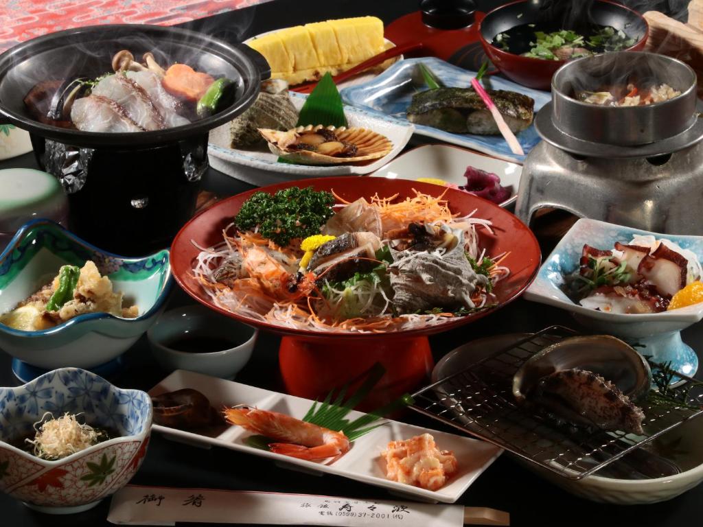 Toshijima Onsen Suzunami Kaiseki Dishes