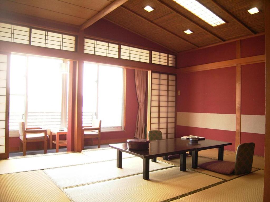 Toshijima Onsen Suzunami Tatami Room