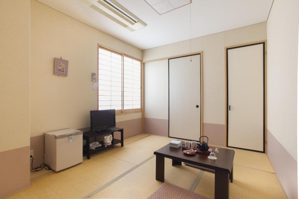 Towa Machiya Suite Tatami Room Tea Table