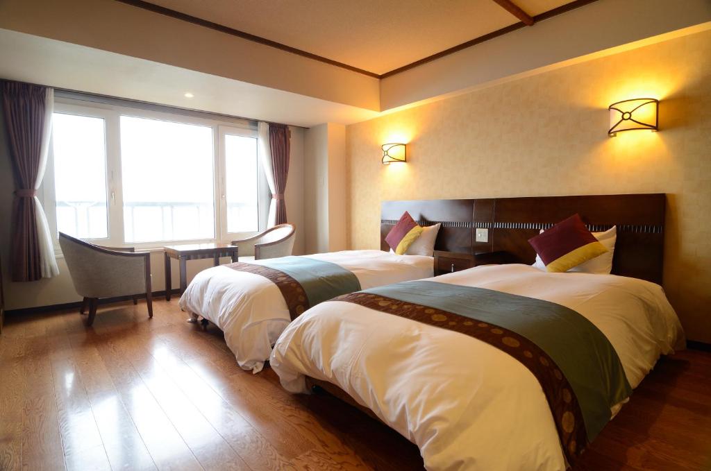Toyakomanseikakuhotellakesideterrace Twinroom