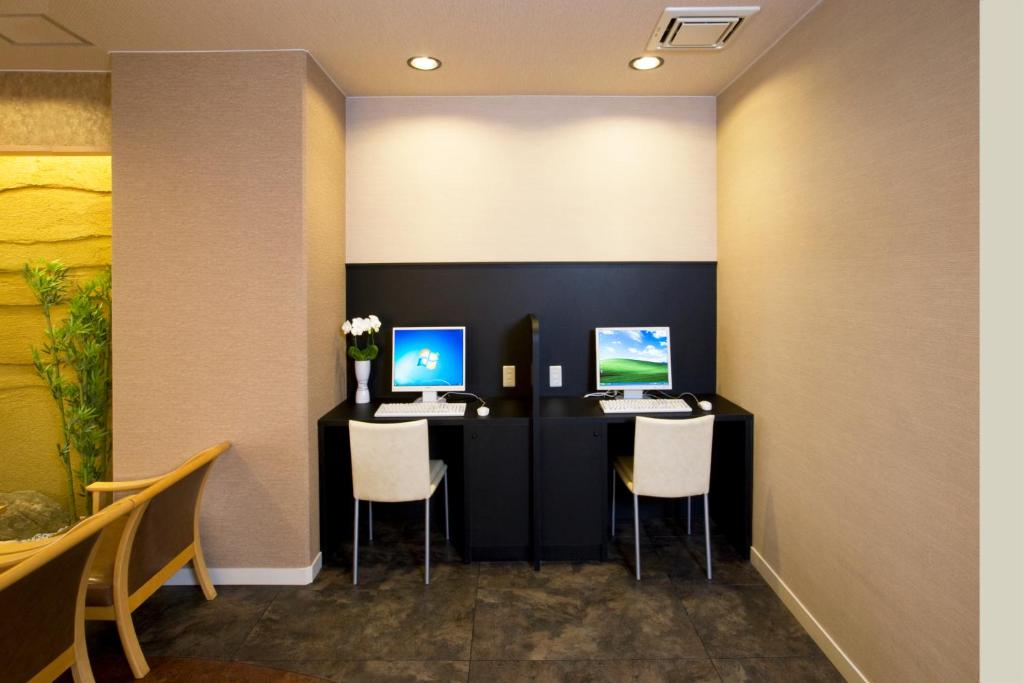 Traditional Japanese Ryokan Hirashin Kyoto Computer Station