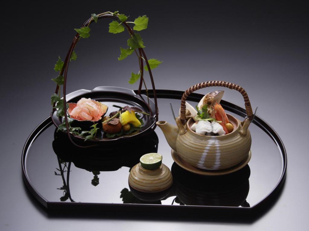 Traditional Japanese Ryokan Hirashin Kyoto Kaiseki Meal