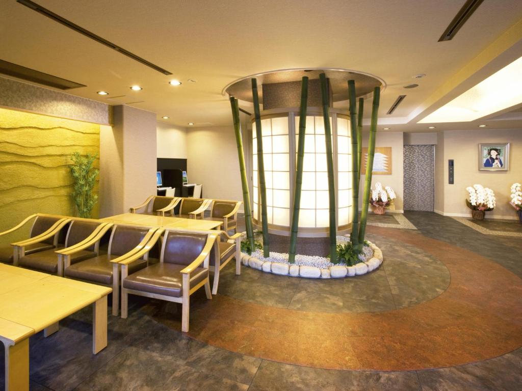 Traditional Japanese Ryokan Hirashin Kyoto Lobby