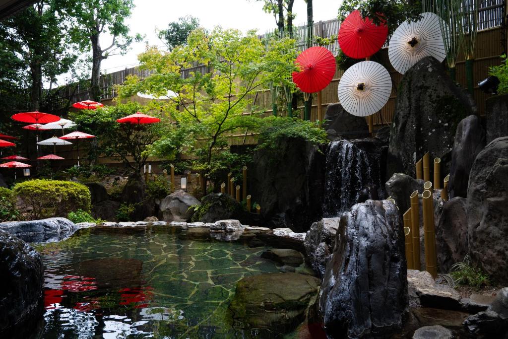 Tsukasa Royal Hotel Garden Pool
