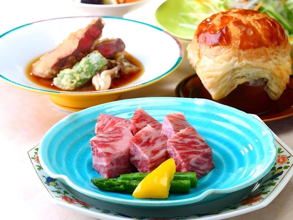 Tsukioka Onsen Mashu Kai Seki Ryouri