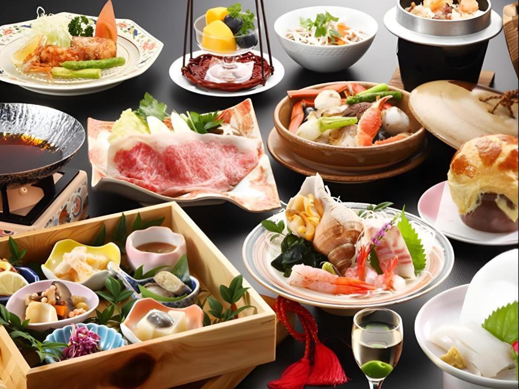 Tsukioka Onsen Mashu Kaiseki Meal