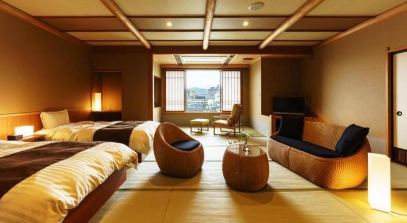 Tsukioka Onsen Mashu Modern Tatami Room