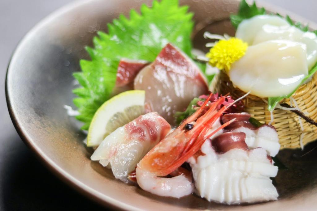 Tsukioka Onsen Yuasobi Yado Akebono Sashimi Platter