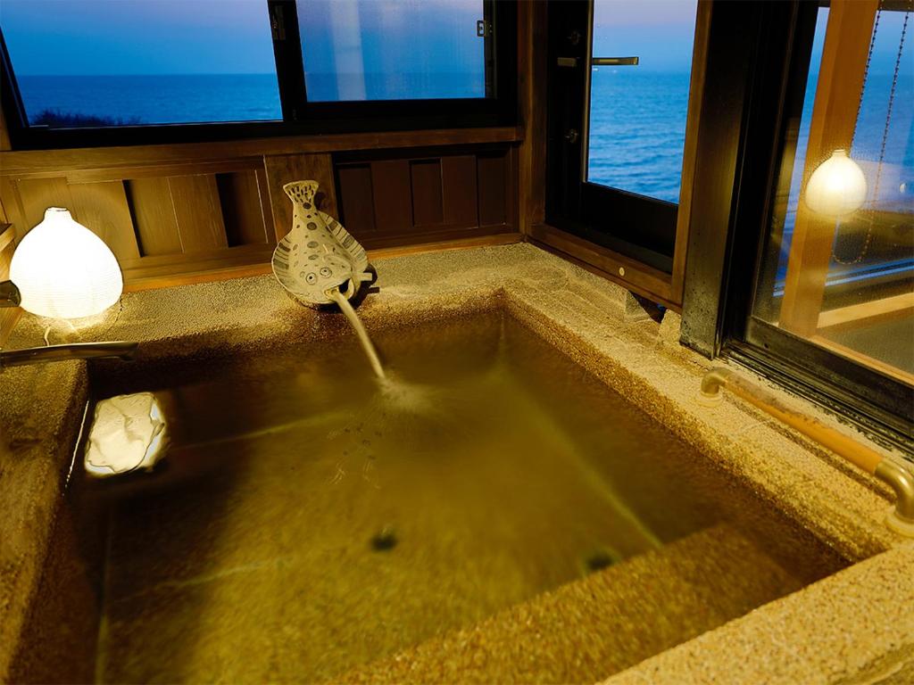 Umi No Hotel Isaba Onsen Bath With Ocean View