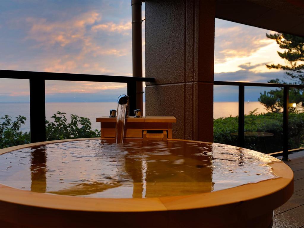 Umi No Hotel Isaba Rooftop Onsen