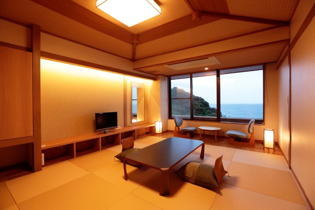 Umi No Hotel Isaba Tatami Room Ocean View
