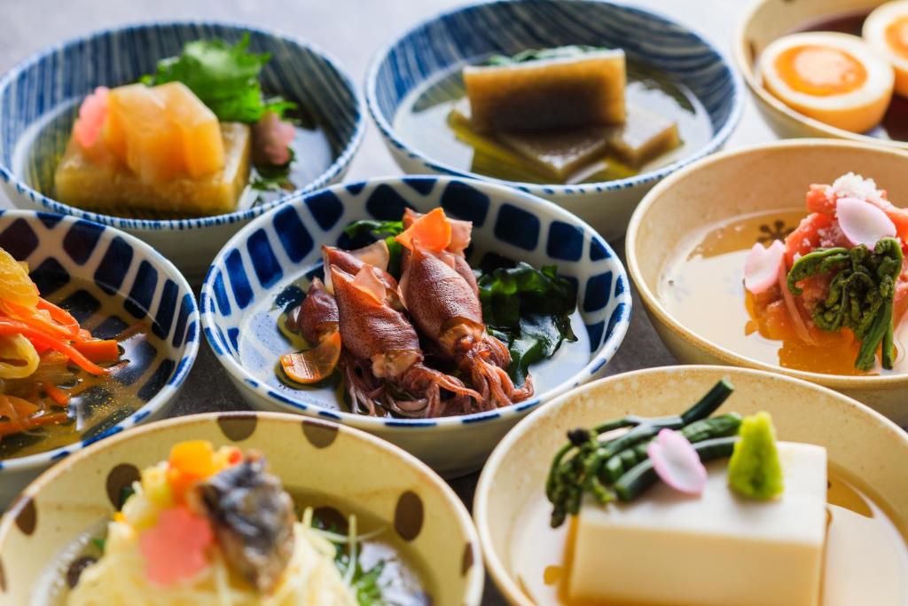 Unazuki Yamanoha Japanese Cuisine Dishes