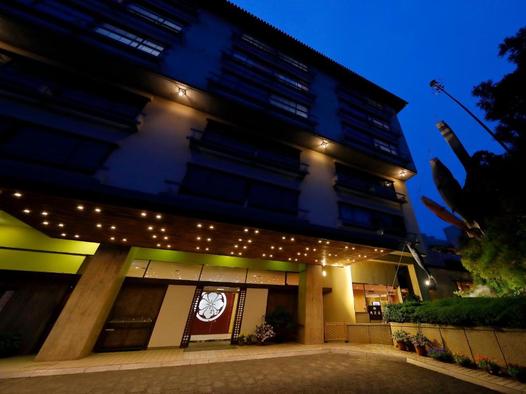Ureshino Kanko Hotel Taishoya Exterior Night