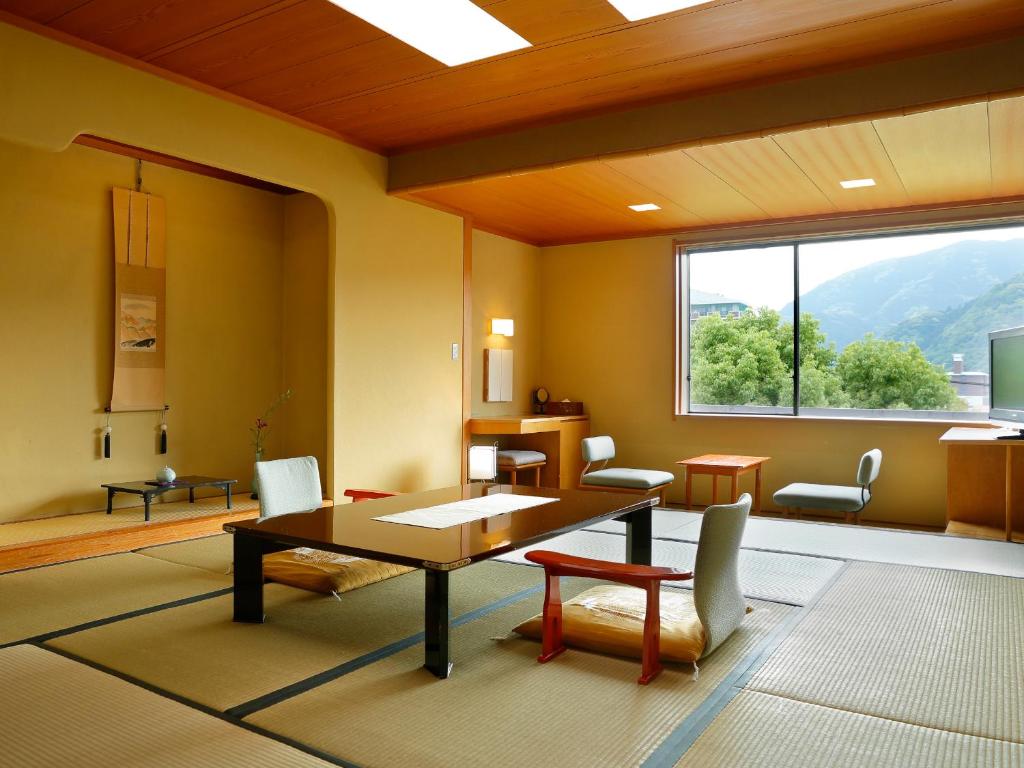 Ureshino Kanko Hotel Taishoya Tatami Room