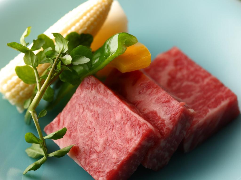 Ureshino Kanko Hotel Taishoya Wagyu Dish