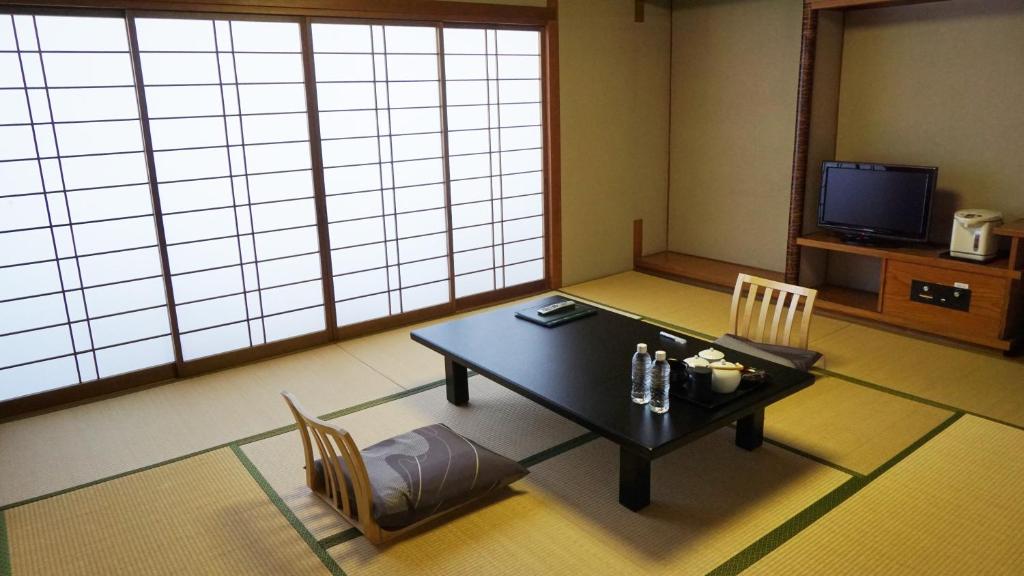 Wataya Besso Tatami Room Tea Set Shoji Tv