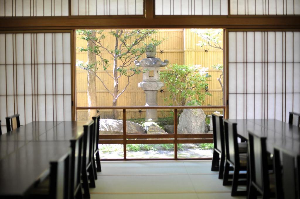 Watazen Ryokan Established 1830 Tatami Room Garden View