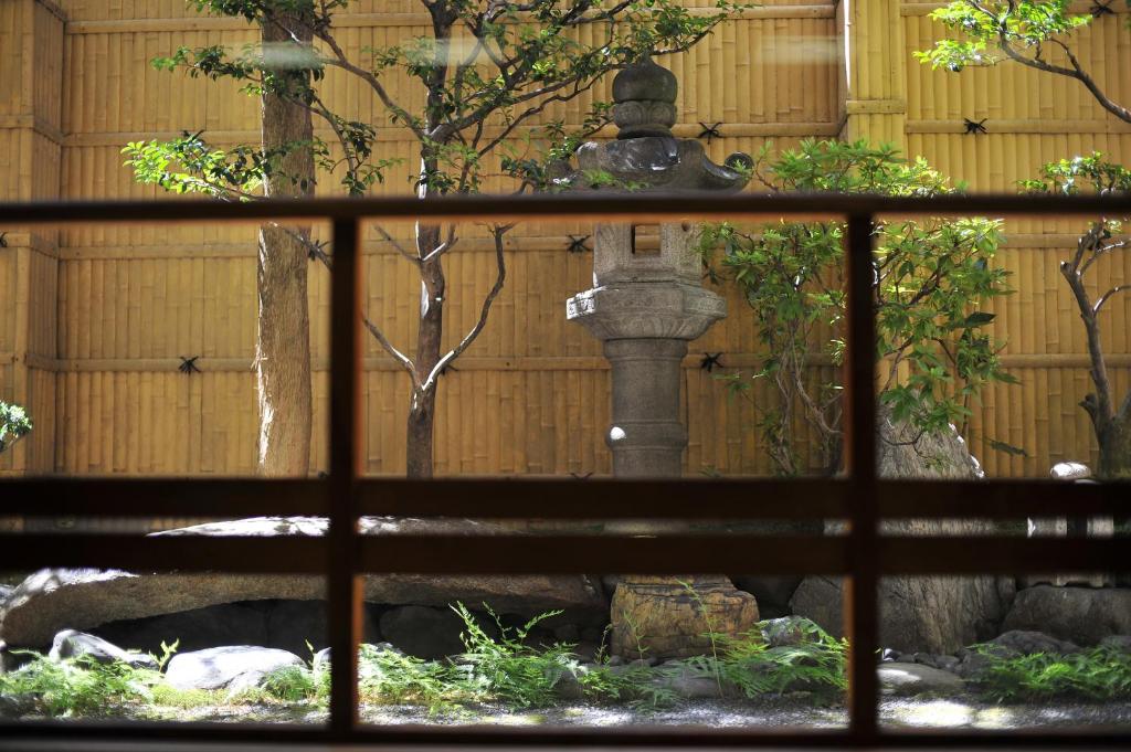 Watazenryokan Established1830 Garden View