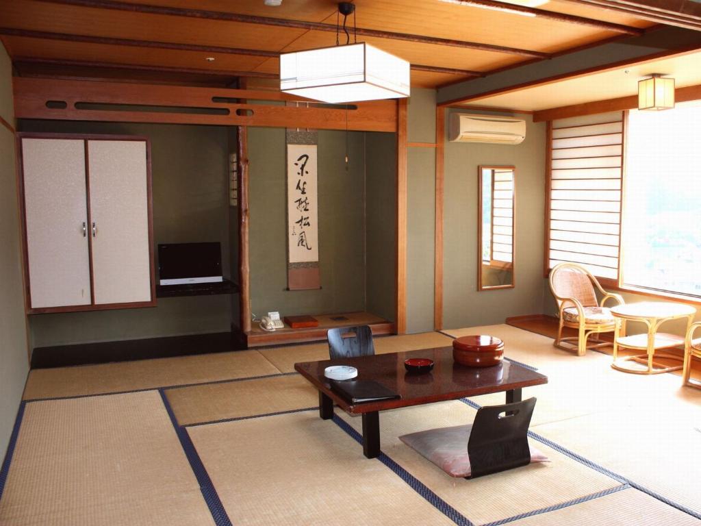 Yamamura Bekkan Tatami Room Tea Tables