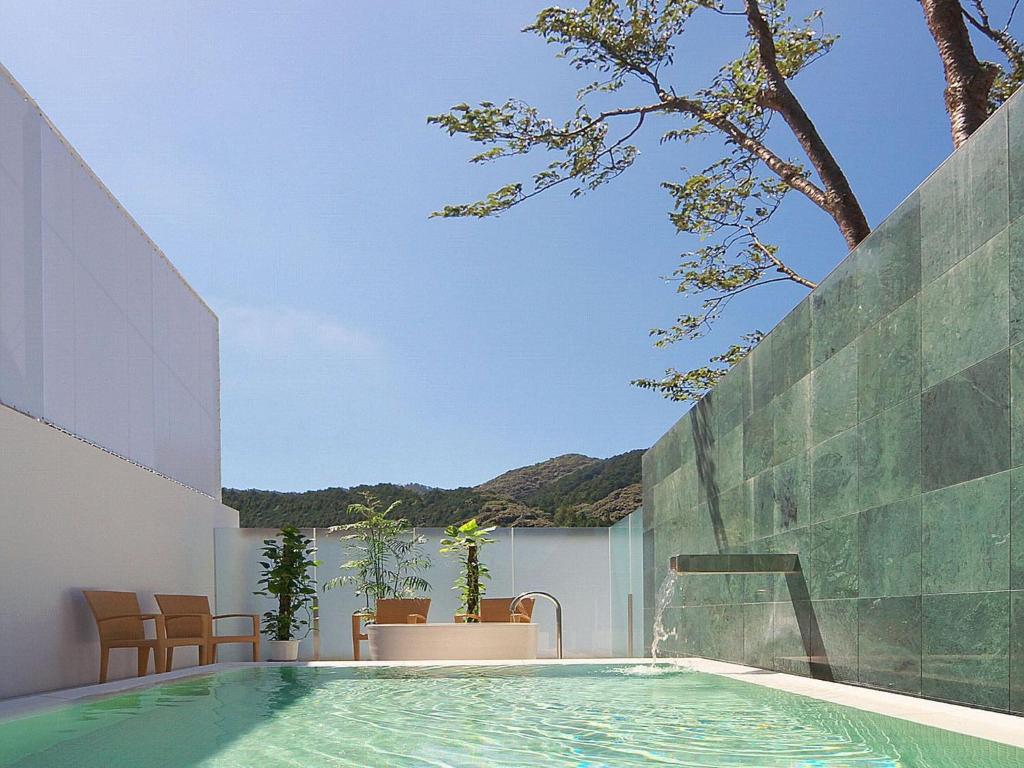 Yamanura Bekkan Outdoor Pool