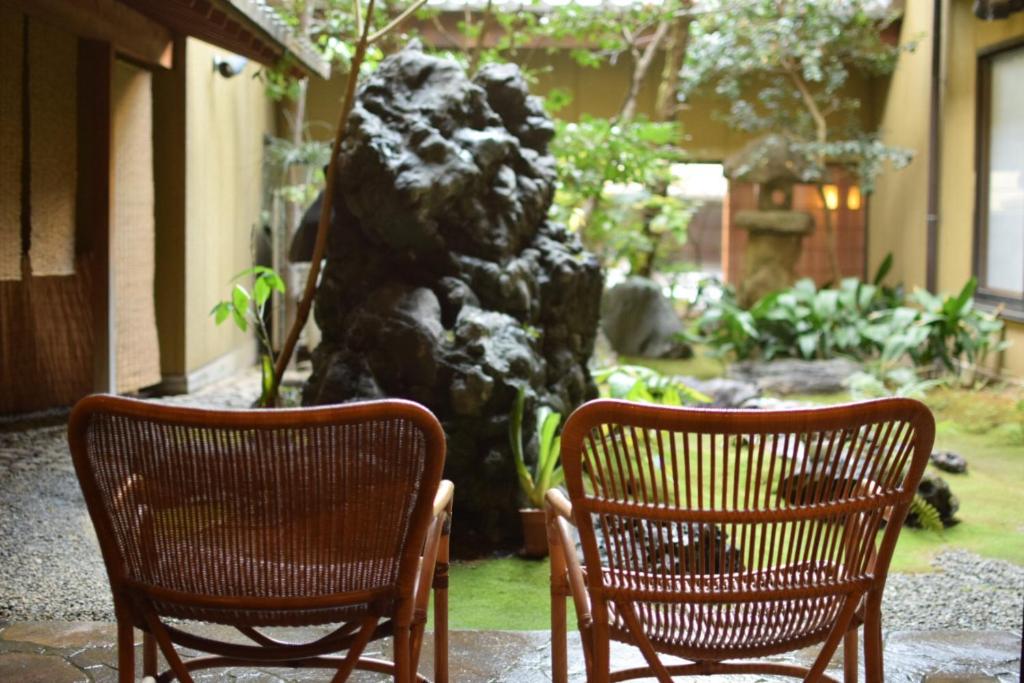 Yamatoya Besso Garden Chairs View