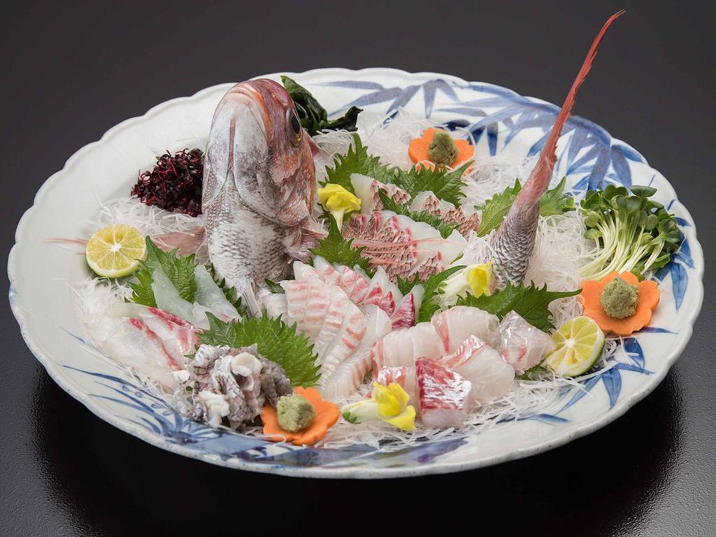 Yamatoya Besso Sashimi Platter