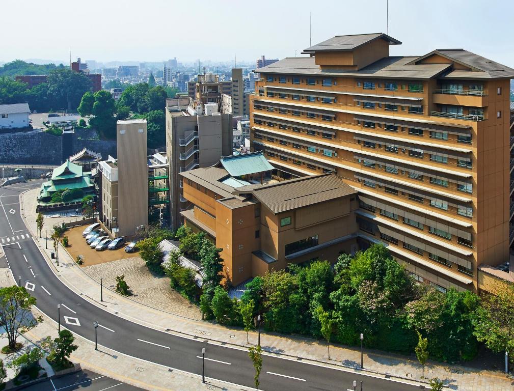 Yamatoya Honten Exterior View