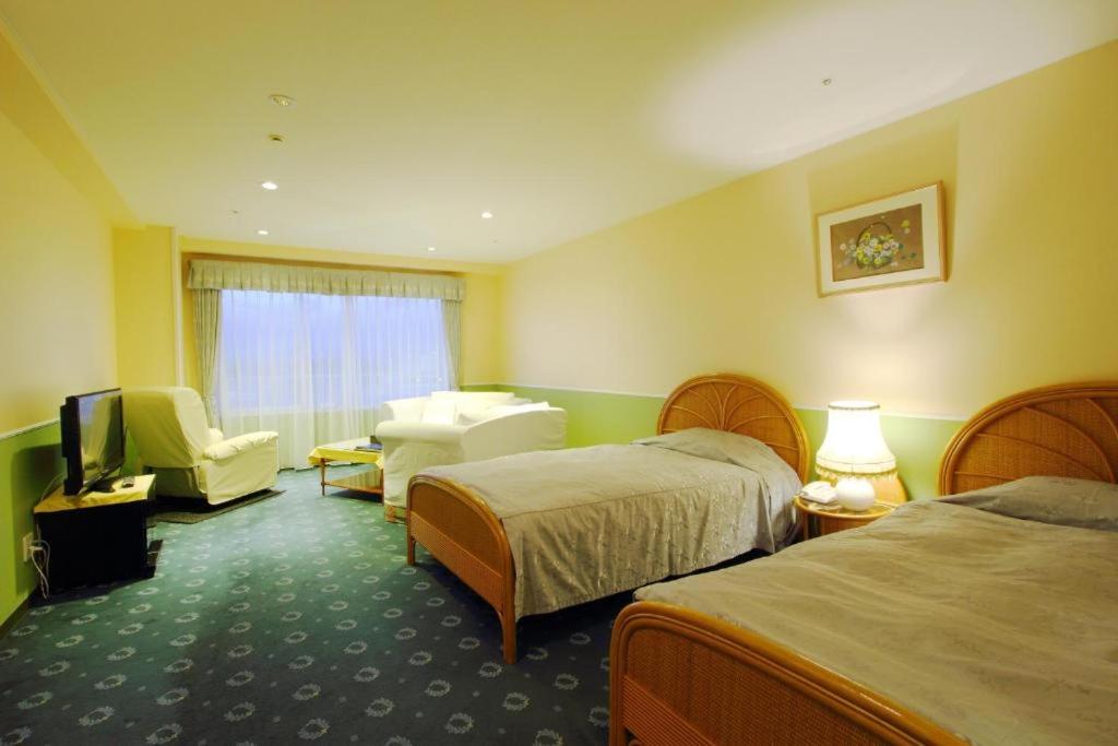 Yanagiya Hotel Room Twin Beds