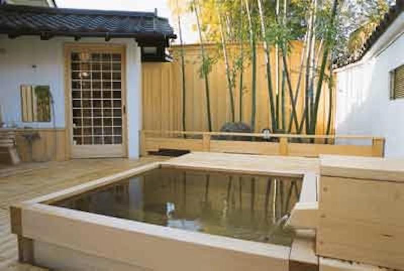 Yanagiya Outdoor Onsen
