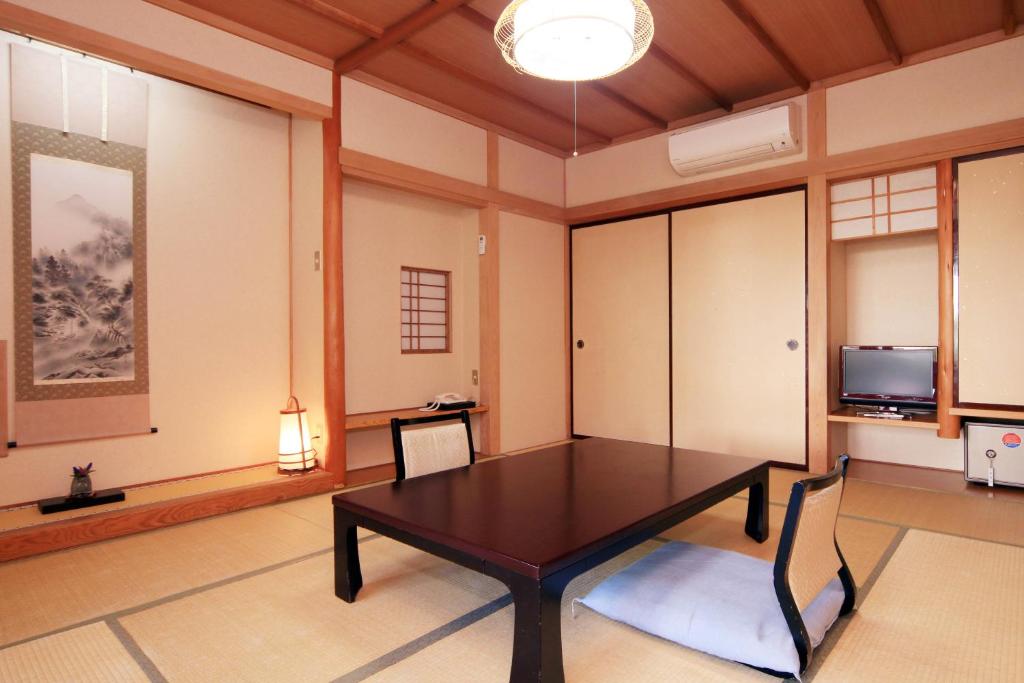 Yanagiya Tatami Room Table