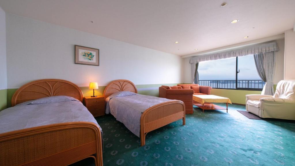 Yanagiya Twin Bed Sea View Room