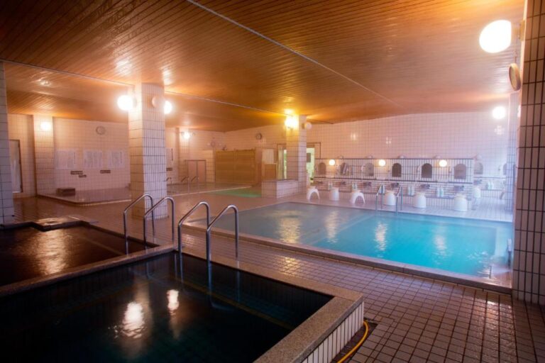 Yao Grand Hotel Onsen Bath
