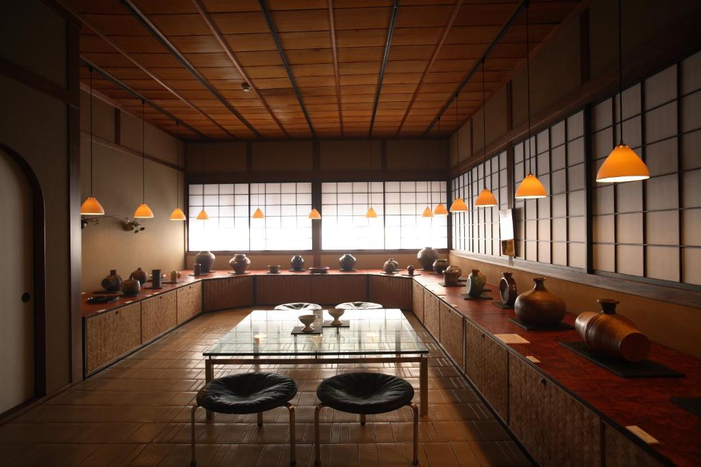 Yoyokaku Ryokan Ceramics Display Room