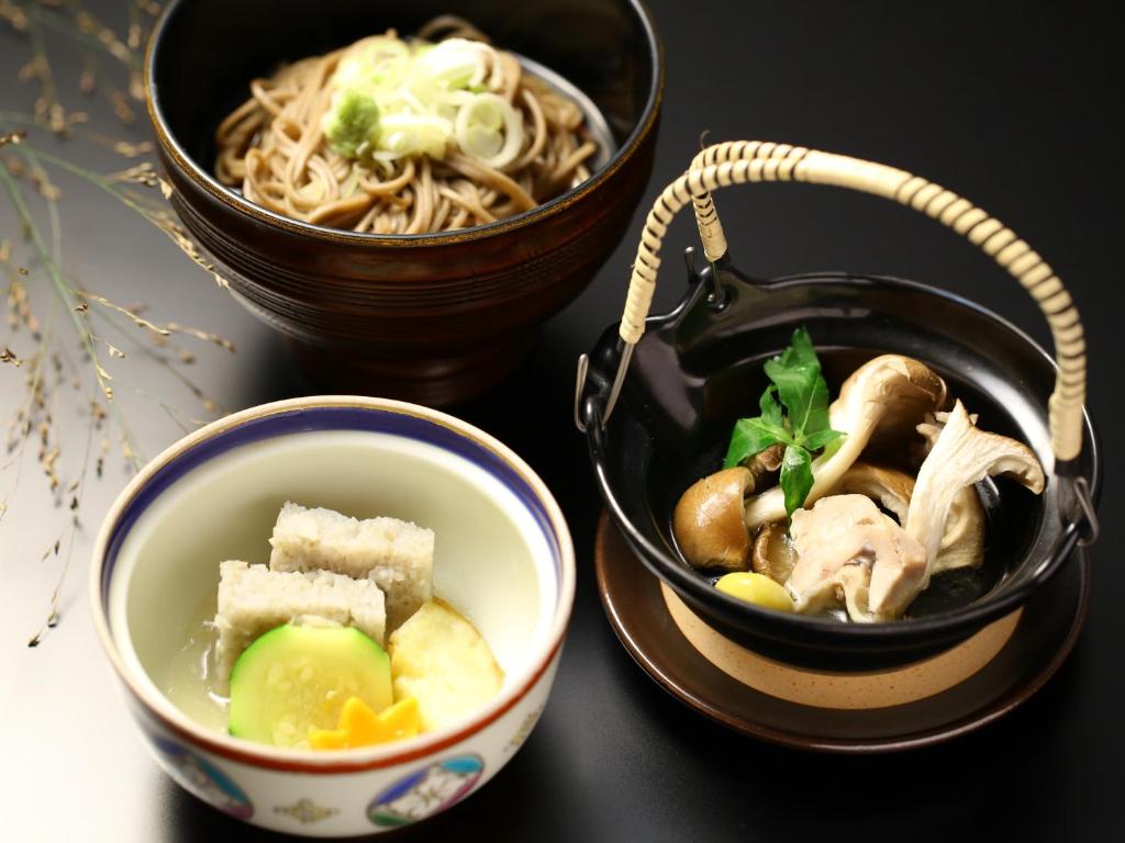 Yudanaka Onsen Yorozuya Traditional Japanese Dishes