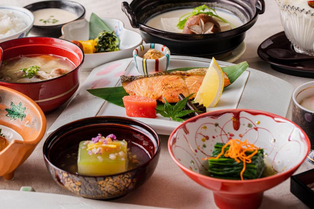 Yufuin Kotobuki Hananosho Kaiseki Meal