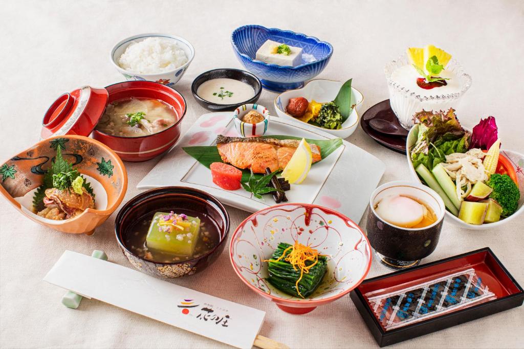 Yufuin Kotobuki Hananosho Kaiseki Meal