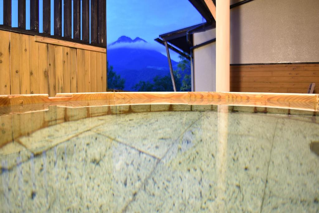 Yufuin Kotobuki Hananosho Onsen View