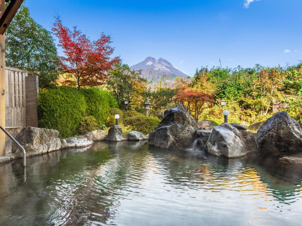 Yufuin Sansuikan Open Air Onsen