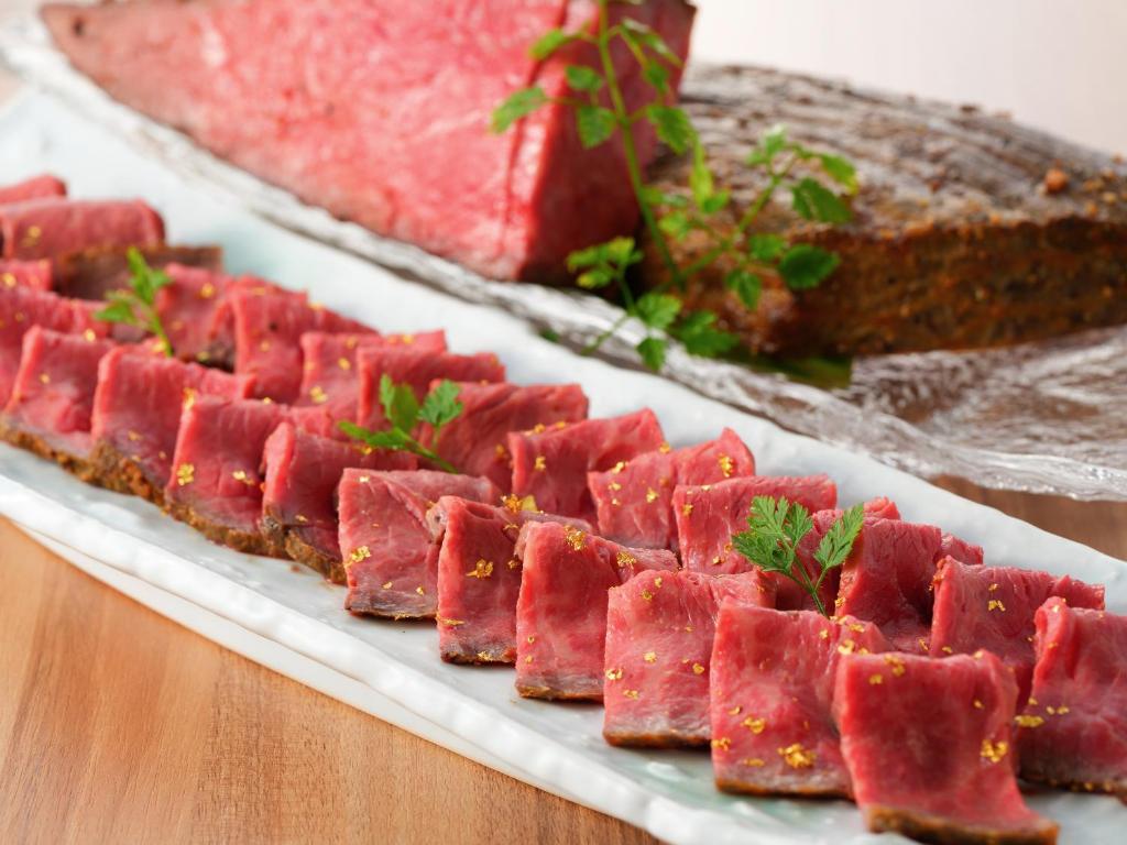 Yufuin Sansuikan Wagyu Slices