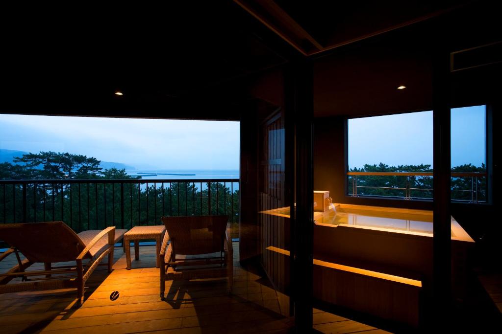 Yumekaiyu Awajishima Balcony Bathtub View