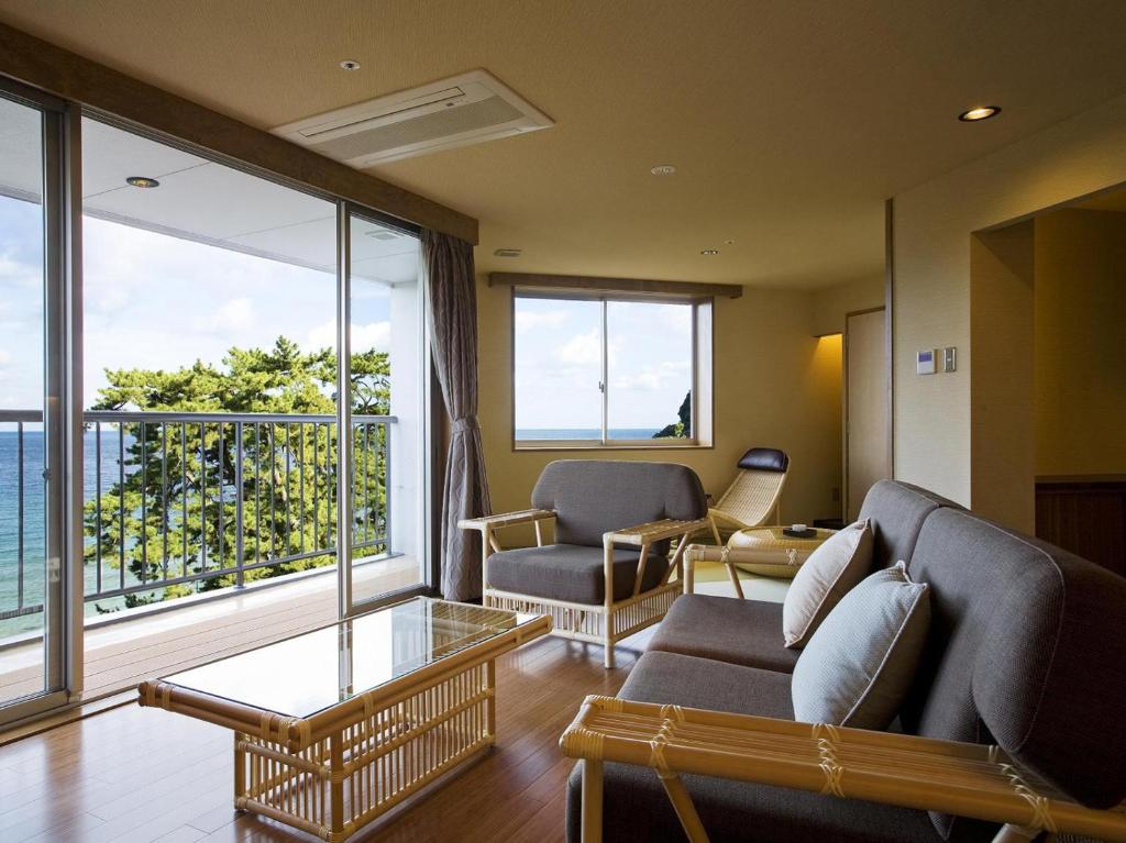 Yumekaiyu Awajishima Seaview Lounge