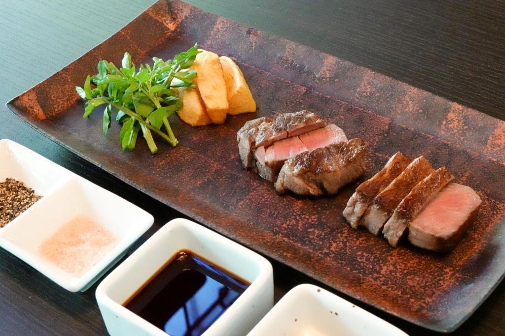 Yumura Tokiwa Hotel Grilled Beef Platter