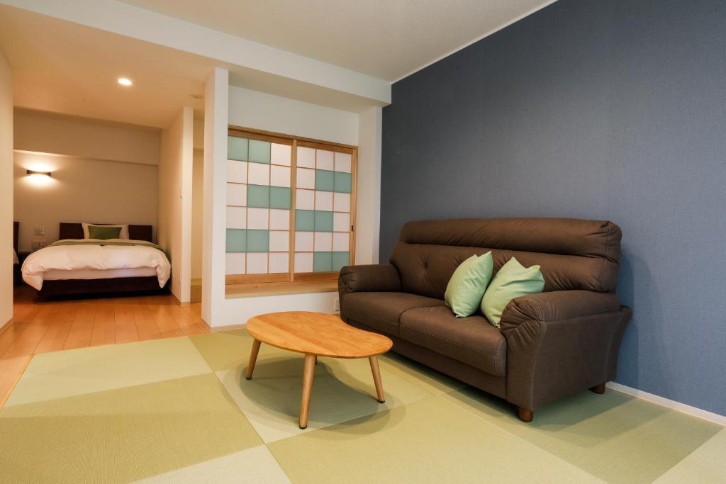 Yunogo Grand Hotel Tatami Room Sofa Bed