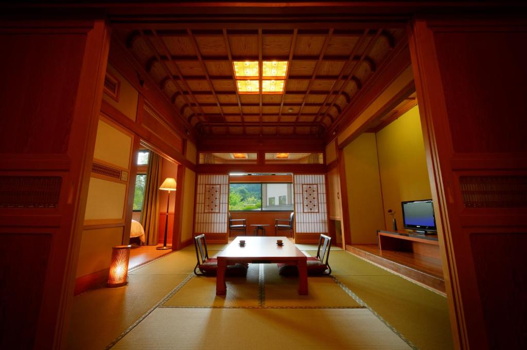 Yuukaen Tatami Room Wooden Interior
