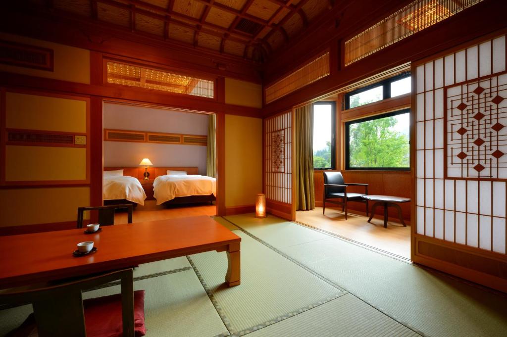 Yuukaen Traditional Room Tatami Window