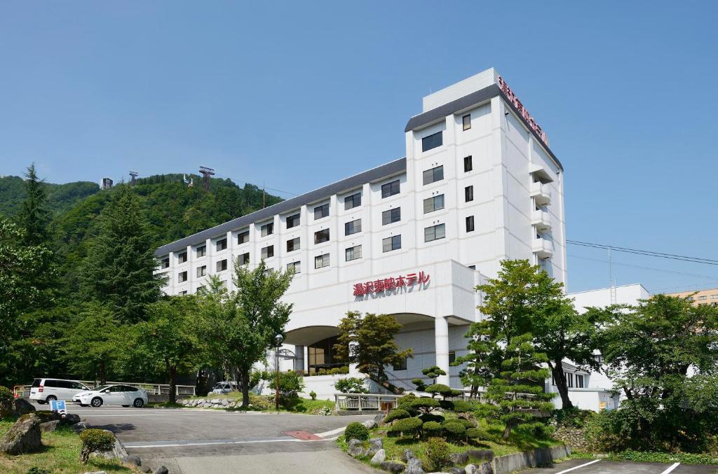 Yuzawa Toei Hotel Exterior